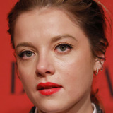 Jella Haase — Svenja