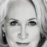 Laurie Kennedy — Lavinia Whitcomb