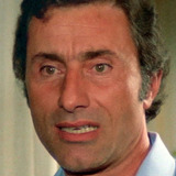 Raf Baldassarre — Director de la prisión