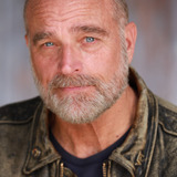 Tom Ohmer — Detective (uncredited)