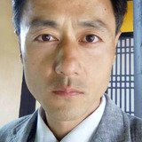 黄尊 — Worker in Truck