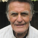 Roger Browne — Soldier on Bridge (uncredited)