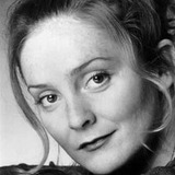 Lizzie Hopley — Phyllis Davenport