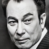 石堅 — Fung's Father