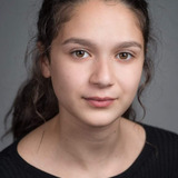 Cassandra Latreille — Nathalie (Adolescente)