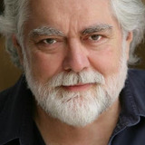 Gunnar Hansen — Dr. Chambers
