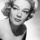 Simone Signoret — Mamie