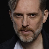 Laurent Winkler — Dr. Osztrák