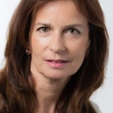 Marine Jolivet — la pharmacienne