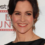 Ally Sheedy — Jennifer