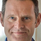 Eric Moreau — Un machiniste de théâtre (uncredited)