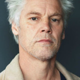 Питер Даубе — Khai (uncredited)