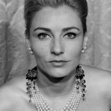 Elga Andersen — Frieda Bencker