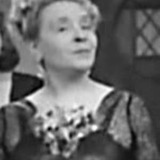 Matilde Artero — Doña Rodríguez (uncredited)