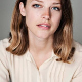 Emma Louise Saunders — Museum Visitor (uncredited)