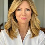 Венди Л. Уолш — News Anchorwoman