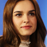 Касия Смутняк — Elena