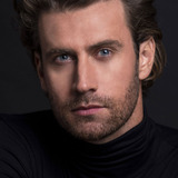 Mathieu Szymkowiak — Raphael