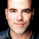 Джеймс Бэбсон — Con (uncredited)