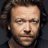 Kåre Conradi — Frimand Pølsen (voice)