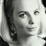 Elizabeth Knight — Nurse Willing