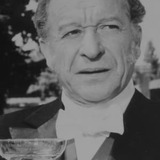 Pancho Córdova — Doctor