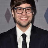 Charlie Saxton — Toby (voice)