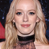 Amybeth McNulty — Self - Vickie Dunne