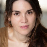 Eminé Meyrem — Karine