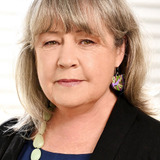 Noni Hazlehurst — Nicki Burkett