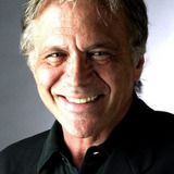 Nick Mancuso — Detective Mark O'Hagan