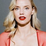 Kelli Garner — VW Girl