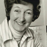 Pat Coombs — Henrietta Salt (uncredited)