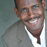 Ken Rudulph — Cop (uncredited)