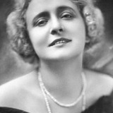 Mia May — Hilde Warren