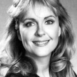 Дебора Хэрмон — TV Newscaster (uncredited)