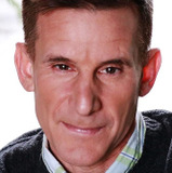 Эндрю Лоэр — Charlie Banks