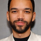 Джастис Смит