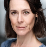 Juliet Howland — Auction Room Stylish Woman