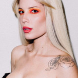 Холзи — Tabby Martin