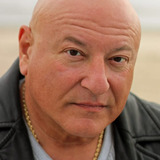 Dominic Paolo Testa — Motorist (uncredited)