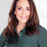 Jacqueline Ann Steuart — Ariadne Kaligaris