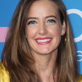 Stephanie Allynne — Amara's Mother