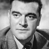 Jack Hawkins — Quintus Arrius