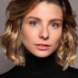 Julia Foti — Bruna