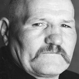 Рэб Аффлек — Moustache Goon (uncredited)