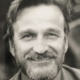Olivier Doran — Presenter (voice)