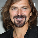 Робин Аткин Даунс — Shinnok (voice)