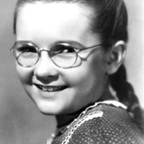Edna May Wonacott — Young Girl (uncredited)