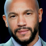 Stephen Bishop — Derrick (uncredited)